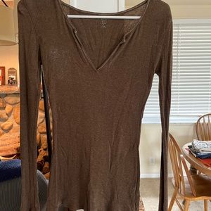 Long sleeve old navy shirt